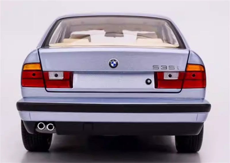 1:18 BMW 5 Series 535i E34 1988 silver blue  MINICHAMPS  DIECAST Car Model