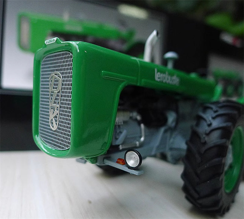 SCHUCO Lerobuste D4K Tractor Emerald Green Limited Edition 1:32 Truck Pre-built Model
