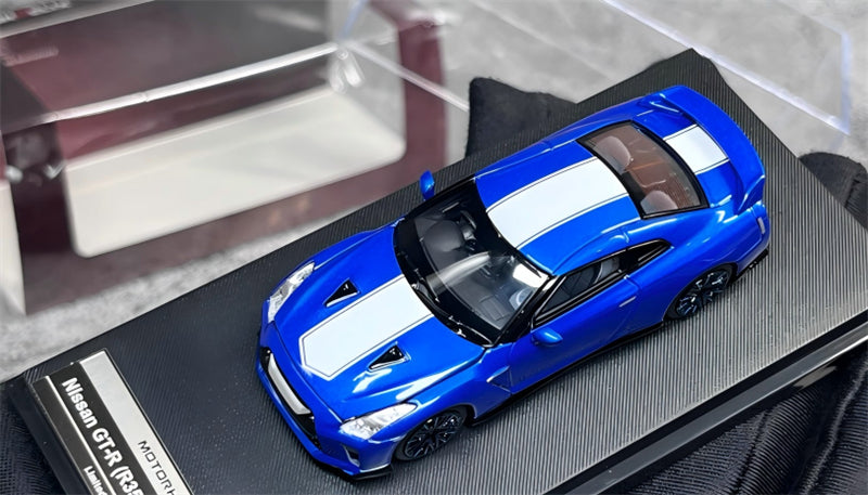 MOTORHELIX Nissan GT-R R35 50th Anniversary Edition Blue Limited Edition 999PCS ONLY 1:64 Car Pre-built Model view2
