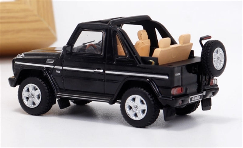 GCD Mercedes benz G500 two-door short-wheelbase convertible off-road with roof comes with 4 tires black LHD 1:64 Car Pre-built Model view3