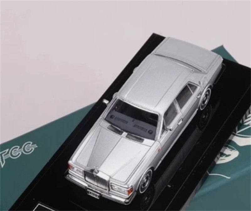 GFCC 1994 Rolls Royce Silver Spur III Silver Limited Edition LHD 1:64 car Pre-built Model view5