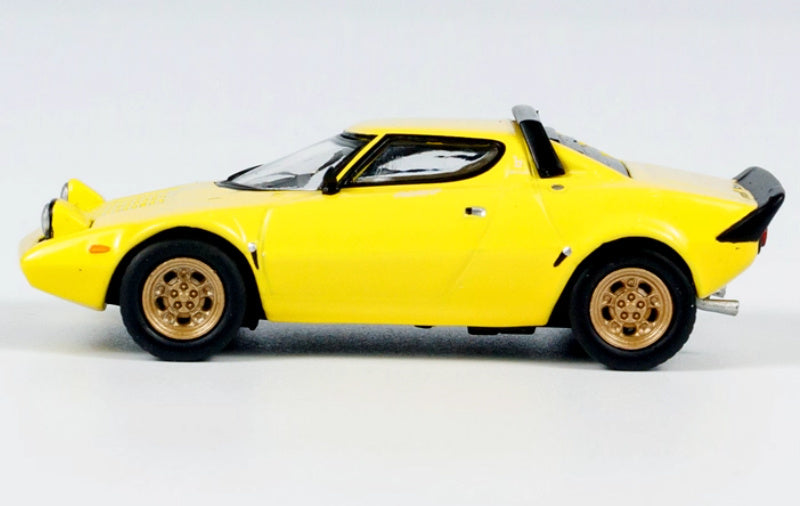 MINIGT Lancia Stratos HF Stradale Giallo FLY Standing lamp version color box packaging 1:64 Car Pre-built Model view3