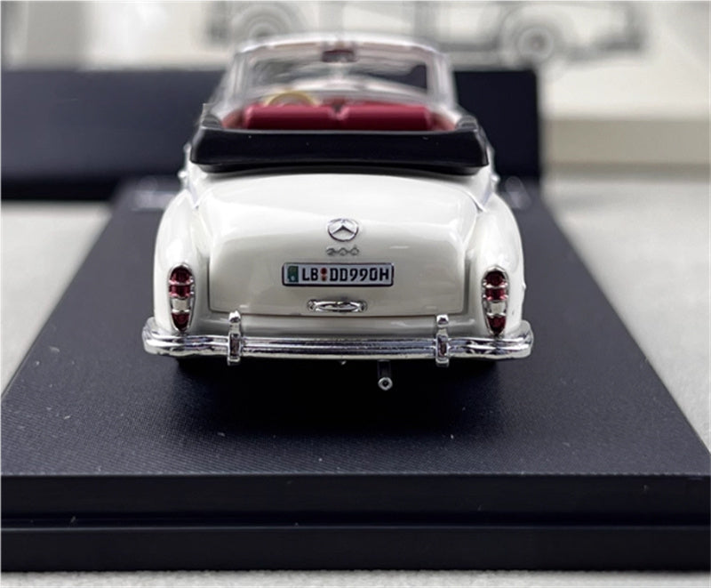 SEEKER Mercedes Benz 300D Adenauer W189 1959 convertible Soft top White 1:64 Car Pre-built Model view8