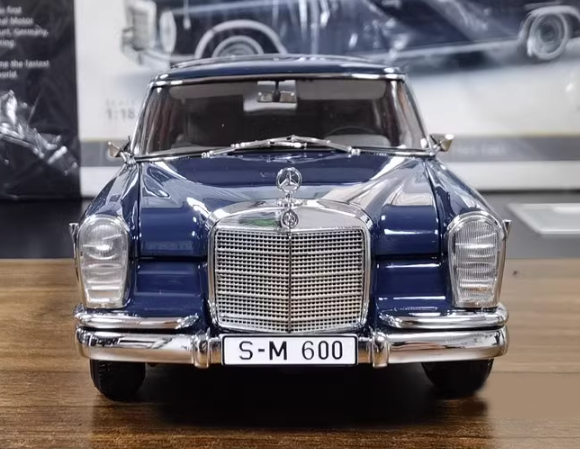 CMC Mercedes Benz 600 Pullman （W 100） blue 1:18car Pre-a Model