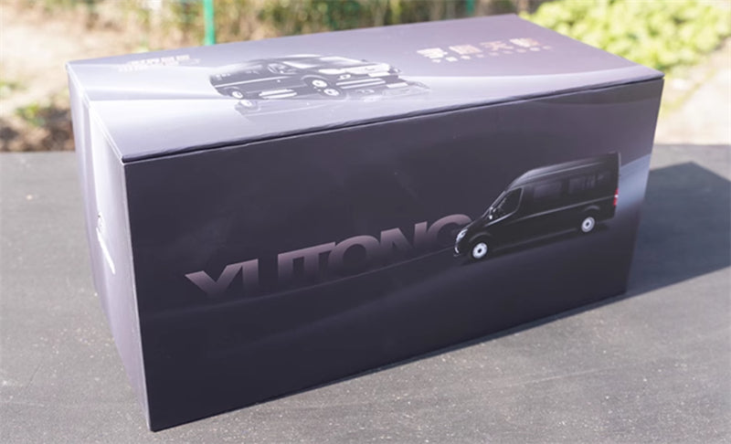 Yutong Tianjun V6 Light Bus New Energy Obsidian Black 1:24 Bus Pre-built Model