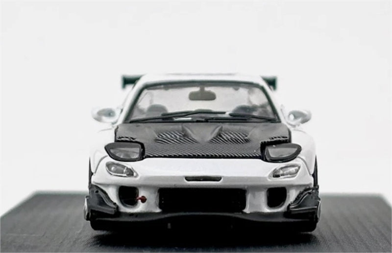 1:64 Mazda RX-7 RE Amemiya‌ White Master DIECAST Model