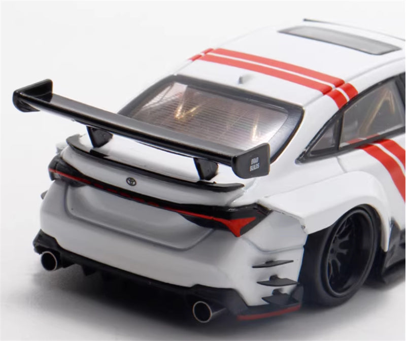 LeManFang Toyota Avalon Mk4 XX50 Wide Body white 1:64 Car Pre-built Model view6