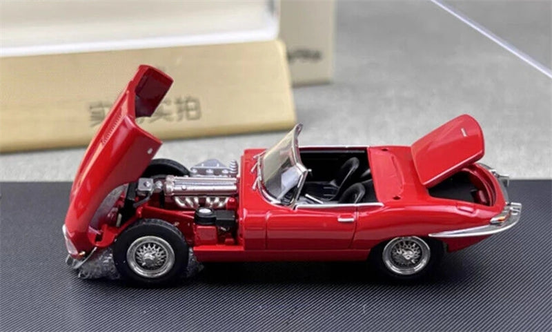 GFCC 1961 Jaguar E-Type Roadster Convertible Red Limited Edition 499PCS ONLY RHD 1:64 car Pre-built Model view6