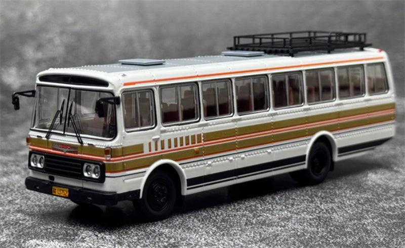 AUTO-GLIMPSE Yaxing JT663 long-distance With luggage rack bus orange 1:64 Bus Pre-built Model view1