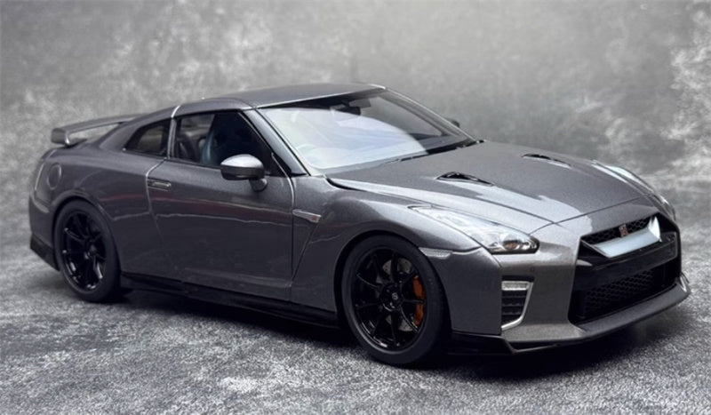 MOTORHELIX Nissan GT-R R35 T-Spec grey fully open 1:18 Car Pre-built Model view9