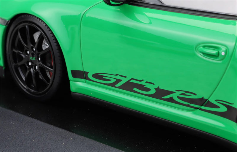MINICHAMPS Porsche 911 GT3 RS dark green 1:18 Car Pre-built Model view10