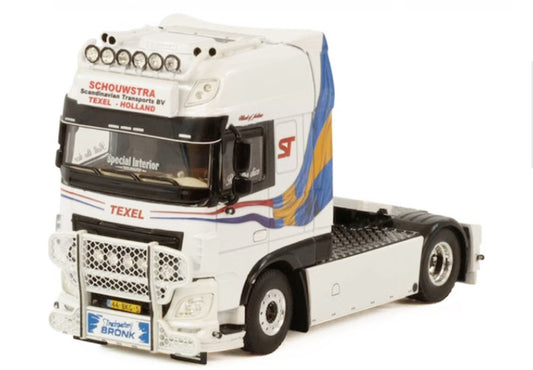 WSI DAF XF SUPER SPACE CAB MY 2017 4X2    SCHOUWSTRA 1:50Truck Pre-built Model