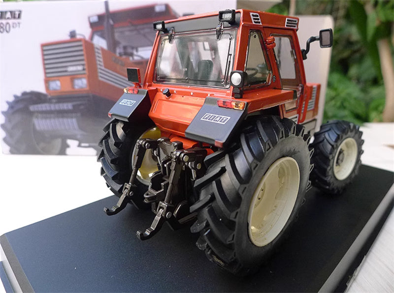 REPLICAGRI Fiat 1380DT New Holland agricultural tractor Red 1:32 Truck Pre-built Model