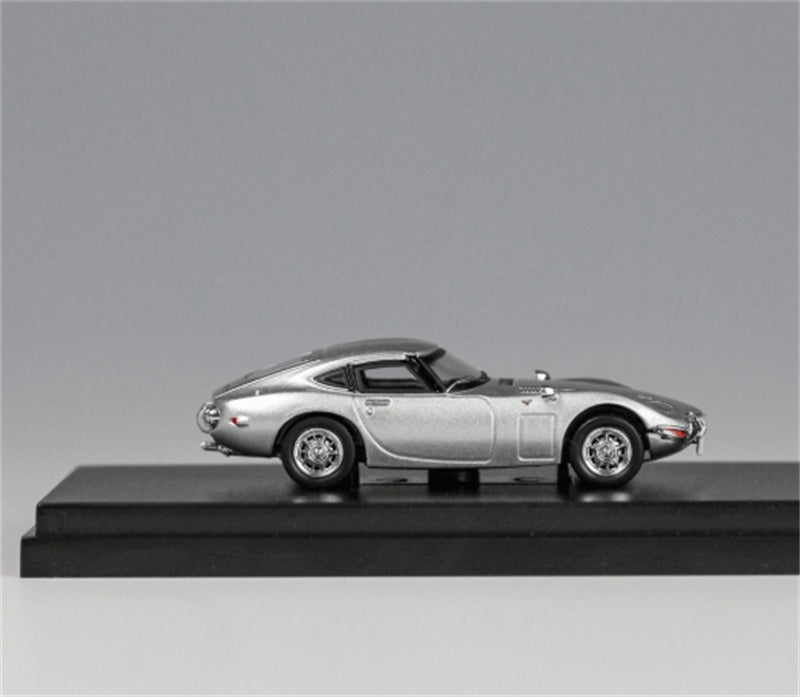 LCD-MODELS TOYOTA 2000GT Silver Vintage Car 1:64 car Pre-built Model view4