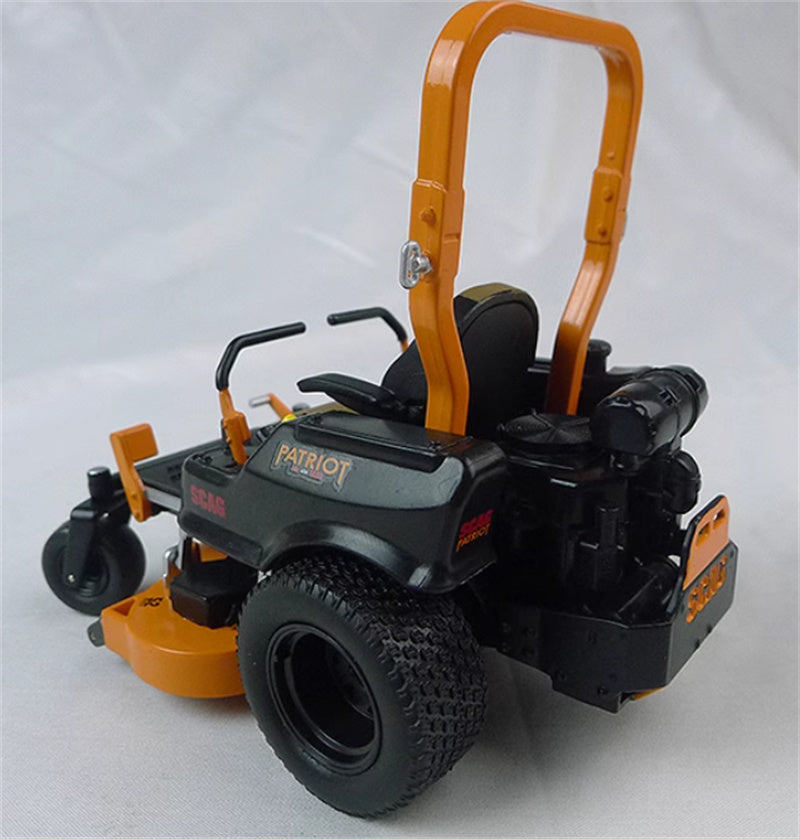 First Gear Scag Patriot 19-01 Garden Lawn mower Tractor Orange red 1:16 Truck Pre-built Model