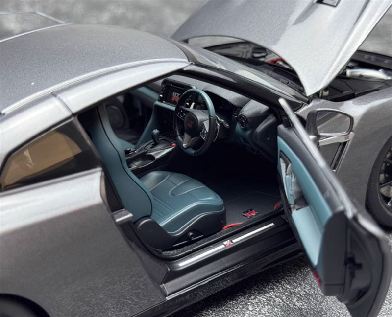 MOTORHELIX Nissan GT-R R35 T-Spec grey fully open 1:18 Car Pre-built Model view11