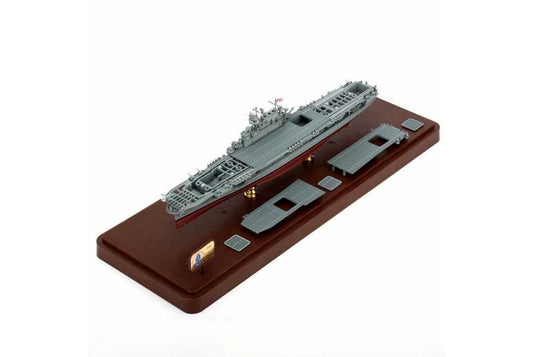MILVIC USN (WWII) USS Enterprise CV-6 BATTLE OF MIDWAY 1:700  Model  1942
