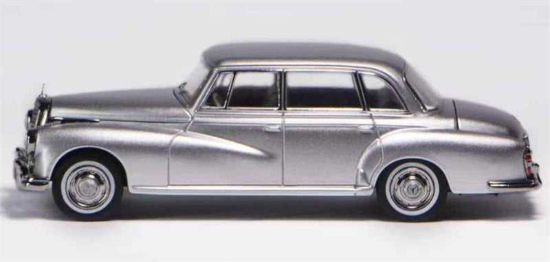 GFCC Mercedes Benz 300D 1959 classic car Silver LHD 1:64 car Pre-built Model view3