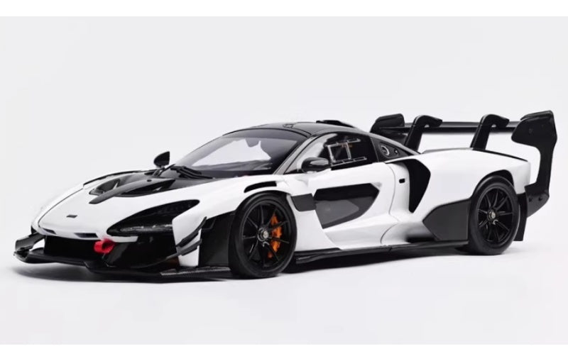 1:18 McLaren Senna GTR LCD White Diecast Model view1