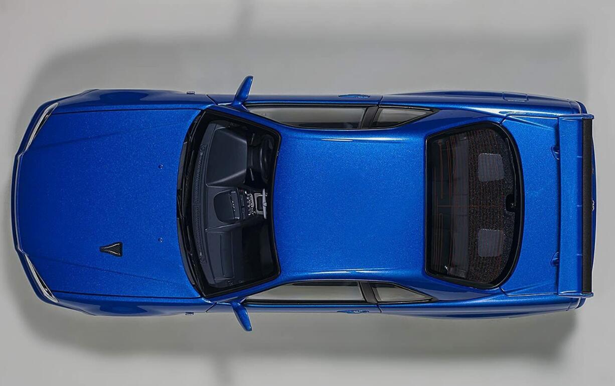 AUTOART Nissan Skyline GT-R (R34) V-Spec II with BBS LM wheels Bayside Blue 1:18car Pre-a Model