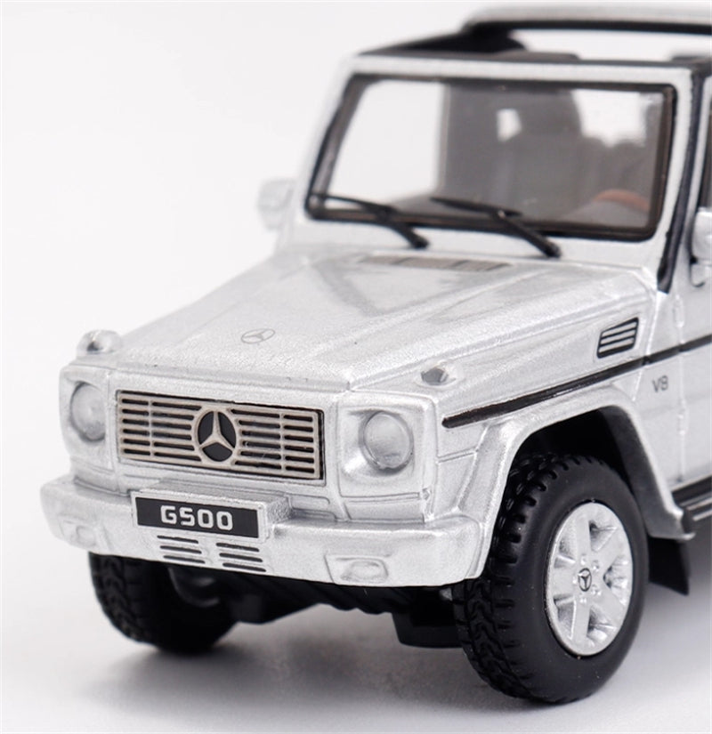 GCD Mercedes benz G500 two-door short-wheelbase convertible off-road with roof comes with 4 tires Silver LHD 1:64 Car Pre-built Model view4