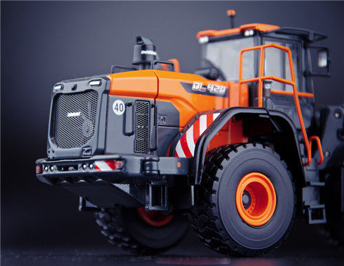 IMC Doosan DL420 Loader 1/50 Truck Pre-built Model