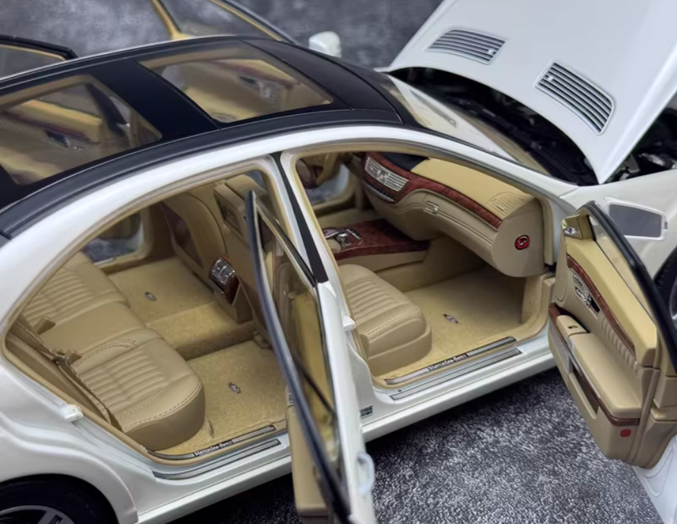 1:18 Mercedes-Benz S600L AMG W221  Diamond White  MOTORHELIX LTD 499PCS ONLY DIECAST car Model