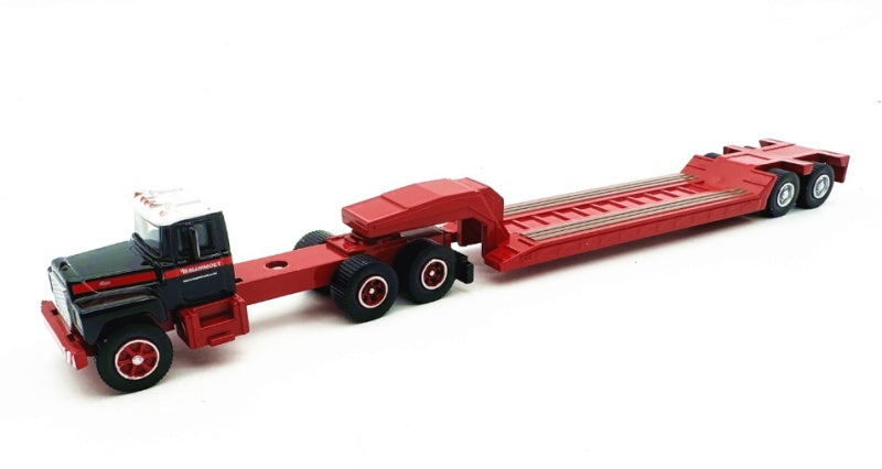 1:87 MACK   Siks Scale Models Trucks Set  DIECAST Model