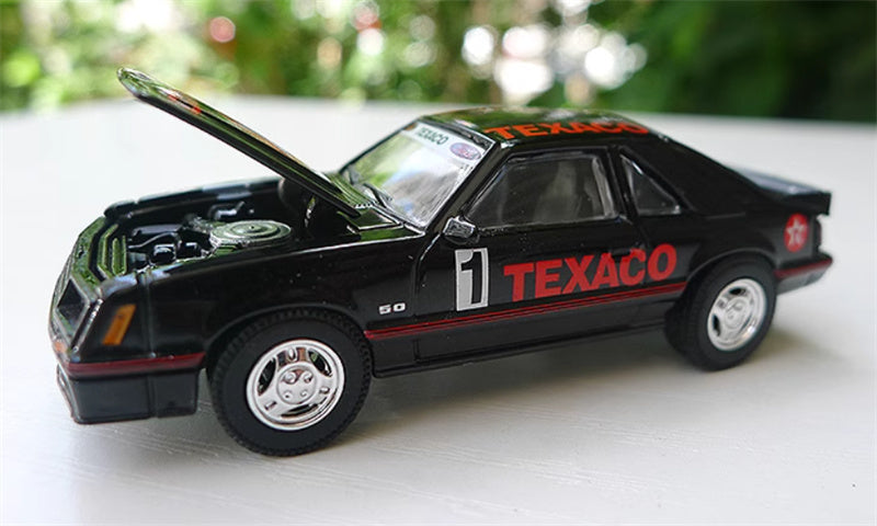 Greenlight d Mustang GT TEXACO Racing 1982 1:64 Car Pre-built Model