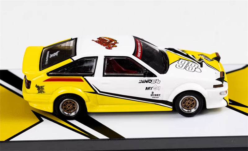INNO64 Toyota SPRINTER TRUENO AE86 Brunei 1:64 car Pre-built Model view4