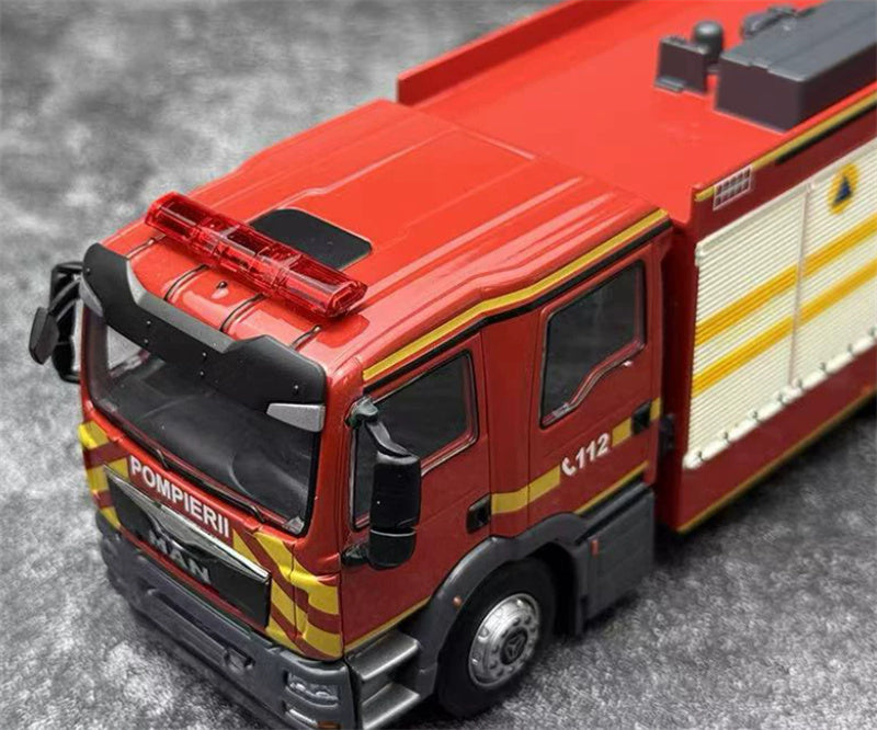 1:43 Man POMPIERII  JIEDA Rescue Major Red Diecast Model
