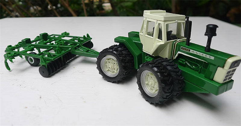 ERTL Oliver 2655 W/ Mulch Ripper 8-Wheel Twisted Waist Tractor Plow Set Emerald Green 1:64 Truck Pre-built Model