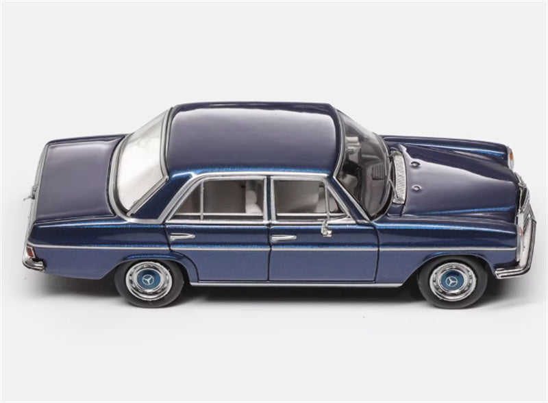 Max well Mercedes Benz 200 W114 Metallic Blue 1:64 Car Pre-built Airliner Model Display view3
