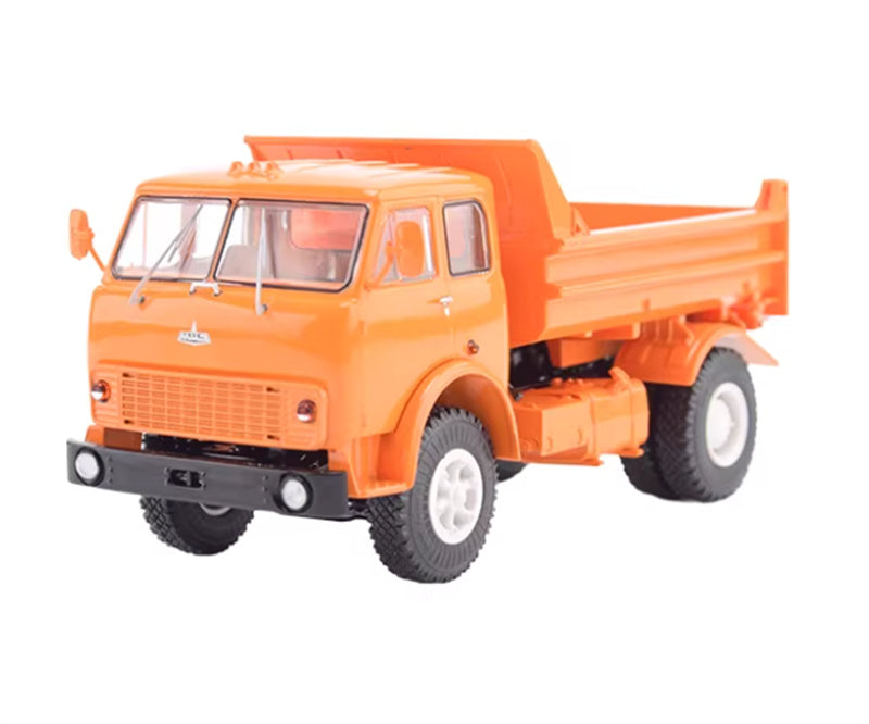StartScaleModels Soviet Minsk MAZ-5549 dump truck 1:43 Truck Pre-built Airliner Model Display view1
