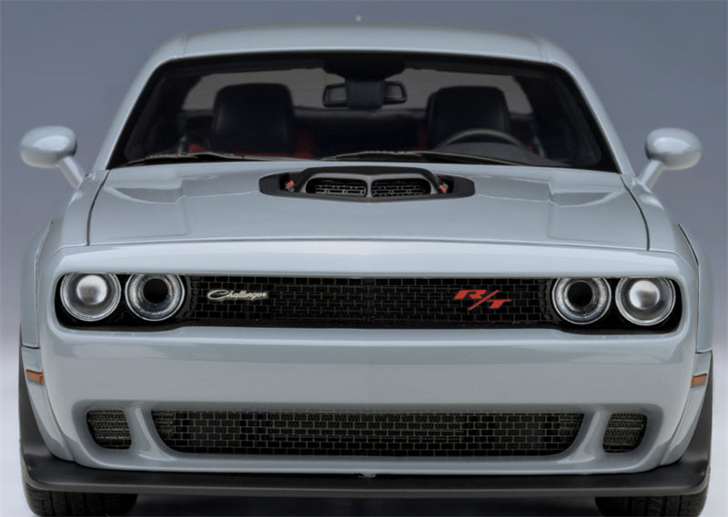 AUTOART Dodge Challenger R/T Scat Pack Widebody 2022 gray 1:18 Car Pre-built Model view9