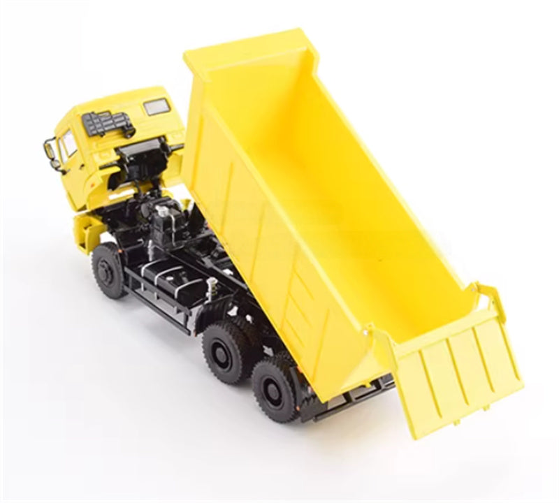 StartScaleModels Russian KAMAZ-6522 dump truck 1:43 Truck Pre-built Airliner Model Display view2