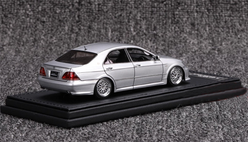 IGNITION MODEL Toyota Crown GRS180 3.5 Athlete Silver with BBS Wheel 1:43 Model view4