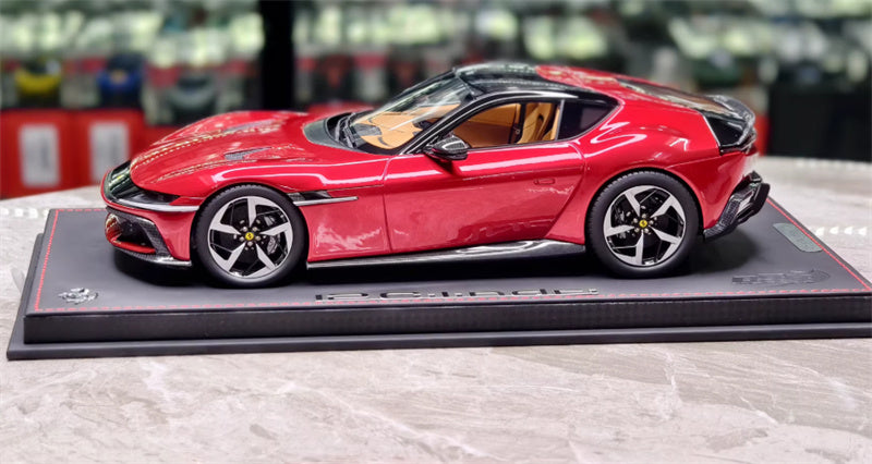 BBR MODELS Ferrari 12CILINDRI Panoramic Roof Rosso Fuoco Leather base Limited Edition 72PCS ONLY 1:18 Car Pre-built Model view5