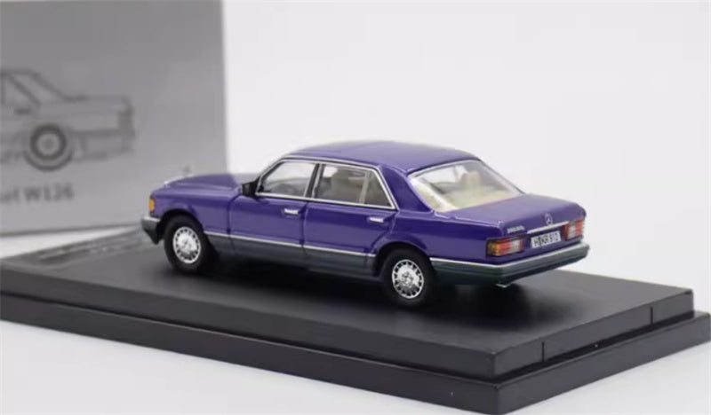 Master Mercedes Benz 560SEL W126 Metallic blue purple w/ gray border regular version 1:64 Car Pre-built Airliner Model Display view2