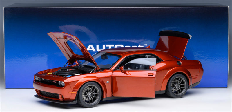 AUTOART Dodge Challenger R/T Scat Pack Widebody 2022 1:18 Car Pre-built Model view11