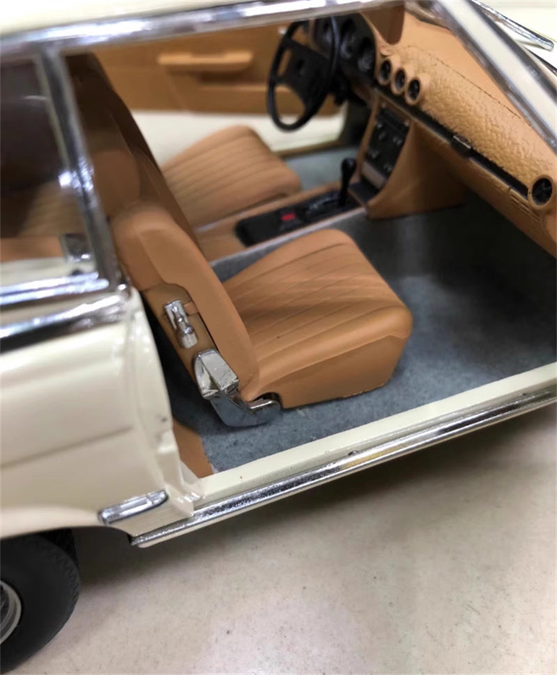 Sun Star Mercedes Benz 350SL 1977 Off white 1:18 Car Pre-built Model