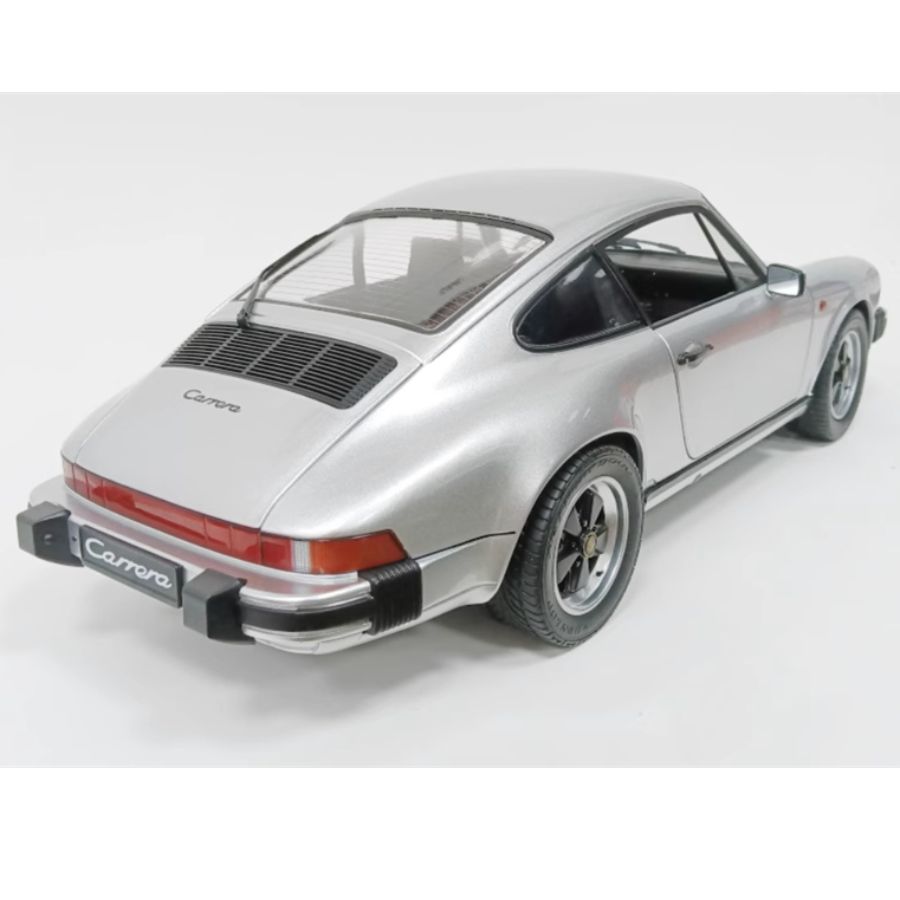 Schuco Porsche 911 Coupe silver 1:12 DIECAST Car