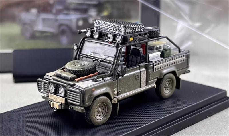 SW Land Rover Defender 110 Silver Grey Muddy Edition 1:64 car Pre-built Model view1