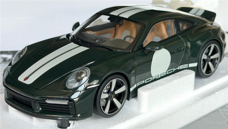 1:18 Porsche 911 992 SPORT CLASSIC 2022 Metallic Green MINICHAMPS  DIECAST Model