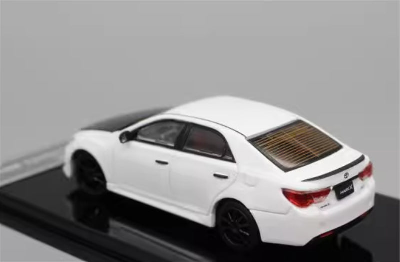 GCD Toyota Mark X White Black Bonnet RHD 1:64 Car Pre-built Model view7