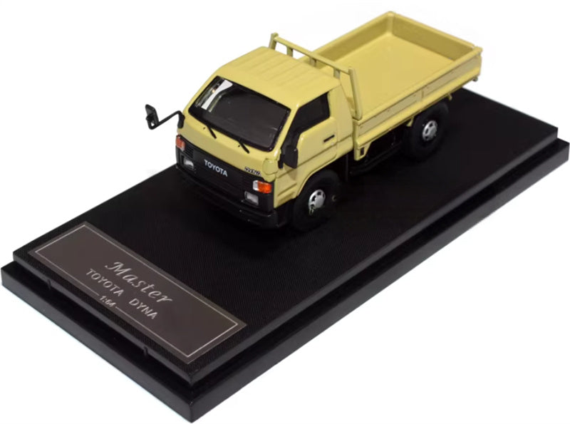 Master Toyota DYNA light truck Mud yellow left hand drive 1:64 Truck Pre-built Airliner Model Display view1