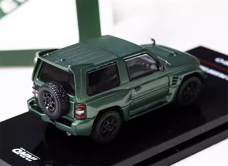 INNO64 Mitsubishi Pajero EVOLUTION Spare Tire Edition Green 1:64 car Pre-built Model view3