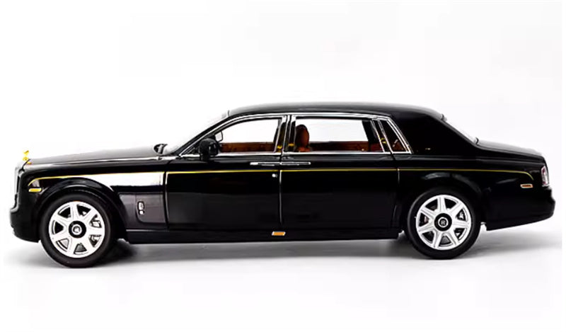 KYOSHO Rolls Royce Phantom Extended Edition Black Gold waistline Gold emblem Brown interior 1:18 Car Pre-built Model view3