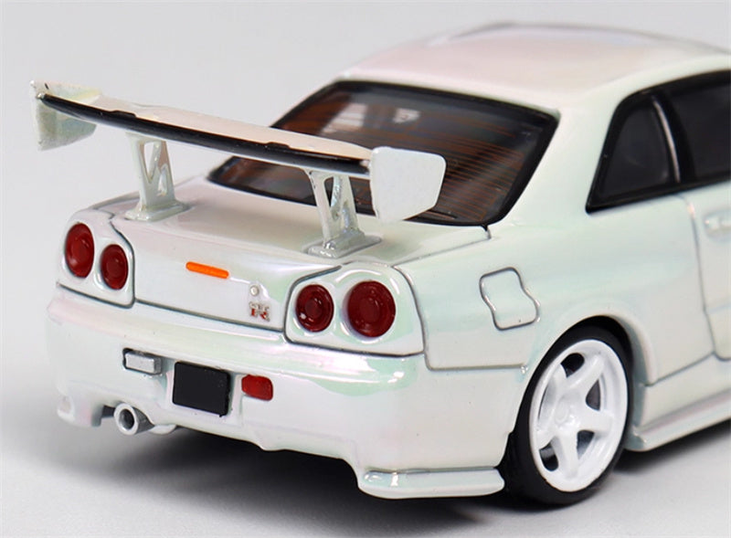 Fuji Nissan Skyline GT-R R34 Nismo Z-Tune White Pearl (White Wheel) High Wing Limited Edition 699PCS ONLY 1:64 Car Pre-built Model view6