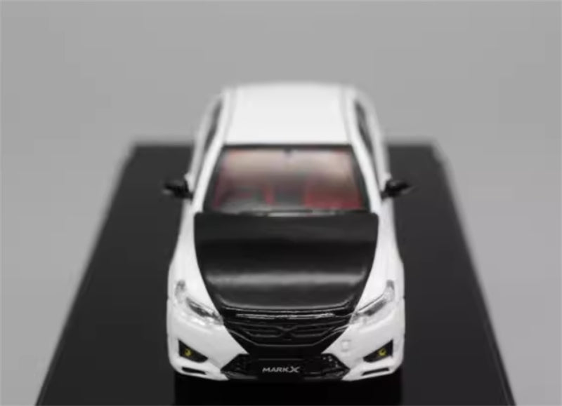 GCD Toyota Mark X White Black Bonnet RHD 1:64 Car Pre-built Model view4